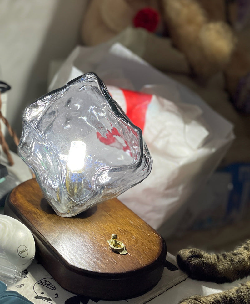 Bordslamp I Glas Med Issten