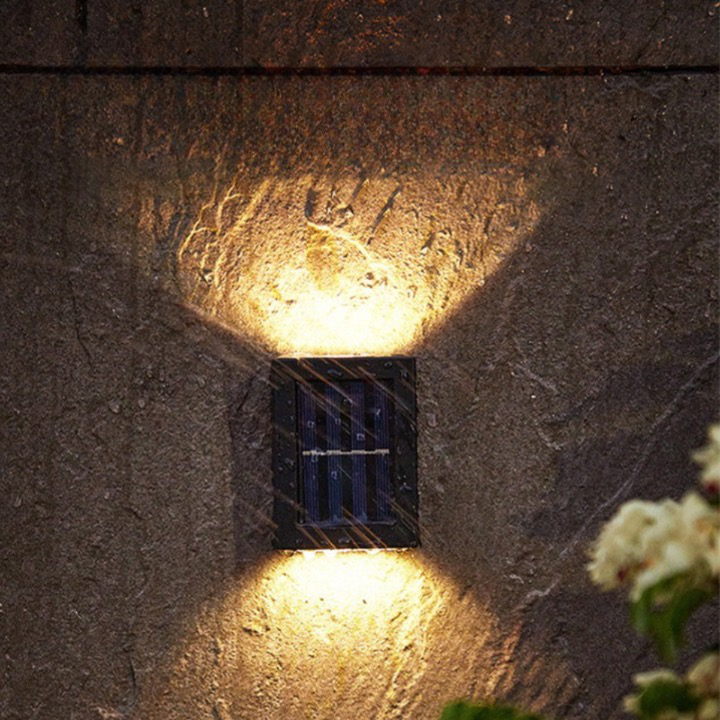 Apliques LED solares inalámbricos de lujo - ¡Crea el ambiente perfecto en tu jardín!