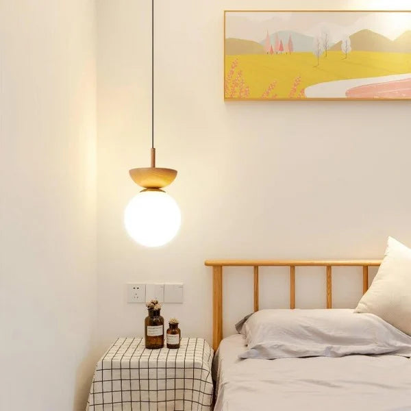 Nordisk Taklampa Tillverkad Av Halvträ
