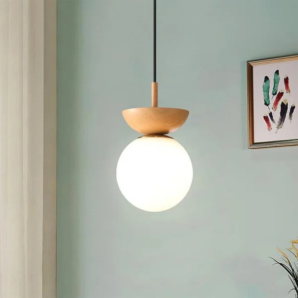 Nordisk Taklampa Tillverkad Av Halvträ
