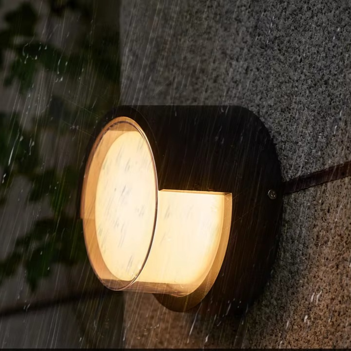 Lucy | Aplique de exterior con detector de movimiento